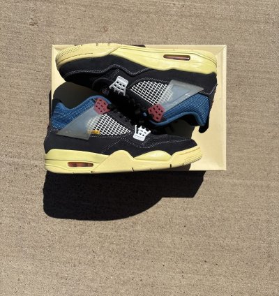 Union La Jordan 4 Off Noir