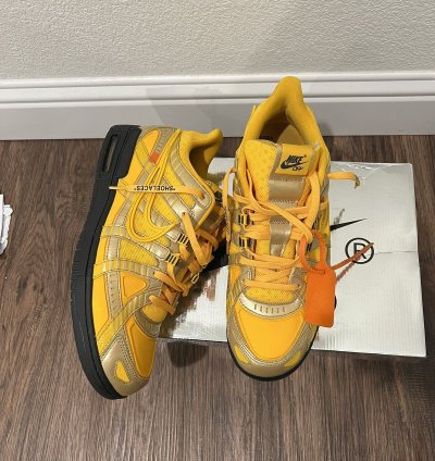 University Gold Off White Nike Dunk