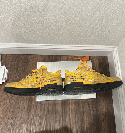 University Gold Off White Nike Dunk