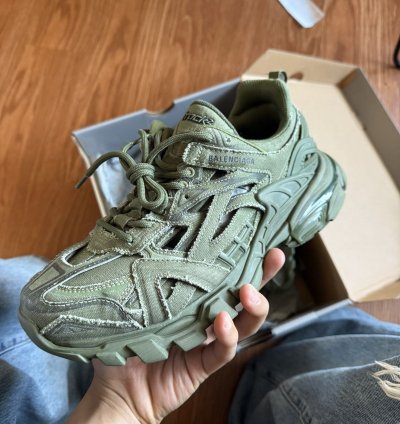 Balenciaga Track 2 0 Need Gone