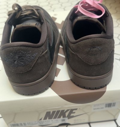 Velvet Brown Travis Scott