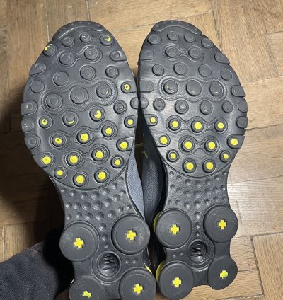 Vintage Men Nike Shox Y2k Gray Yellow Sneakers Shoes