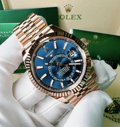 Rolex Sky-dweller 2024 New Sky-dweller Everose Gold Blue Green Jubilee