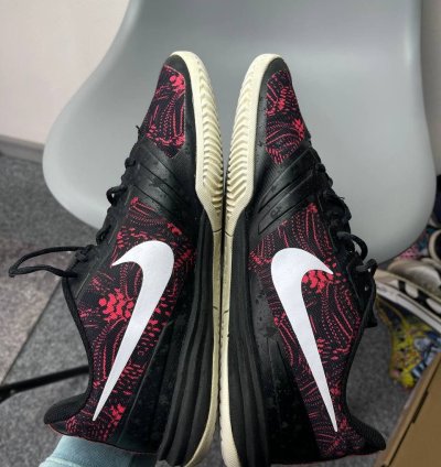 Vintage Nike Kobe Mentality Bright Crimson Low Top Sneakers