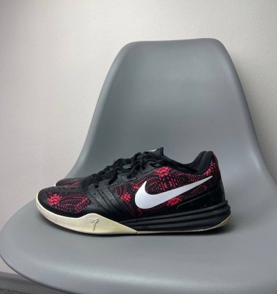 Vintage Nike Kobe Mentality Bright Crimson Low Top Sneakers