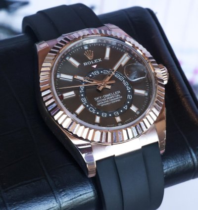 Rolex Sky-dweller 18k Rg Rhodium 326235 2022 Unworn 42mm Fluted 18k Rose Gold Oysterflex Full Set