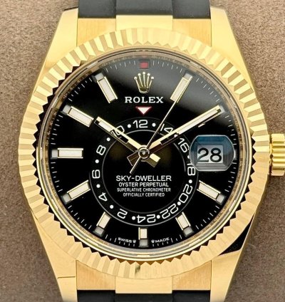 Rolex Sky-dweller 18k Yellow Gold Bright Black Dial Oysterflex