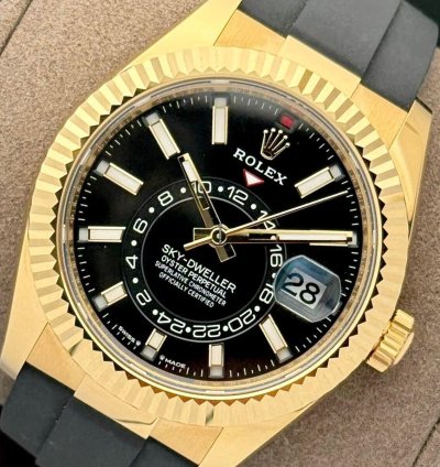 Rolex Sky-dweller 18k Yellow Gold Bright Black Dial Oysterflex