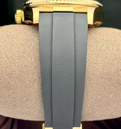 Rolex Sky-dweller 18k Yellow Gold Bright Black Dial Oysterflex