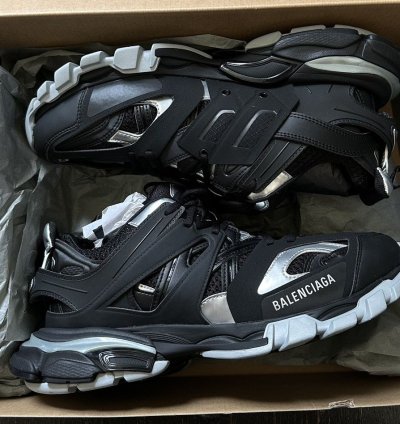 Balenciaga Track Runner