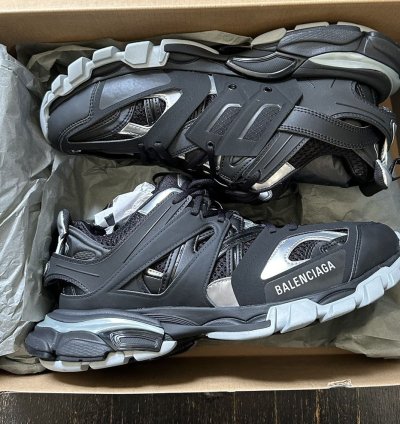 Balenciaga Track Runner