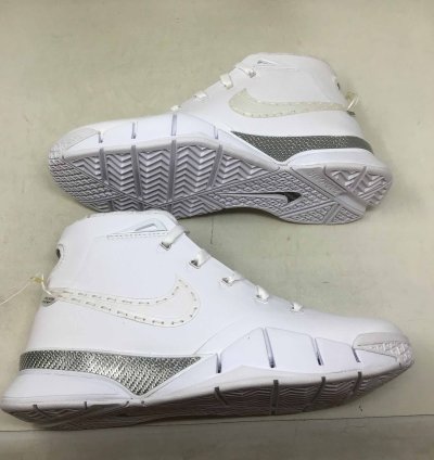 Zoom Kobe 1 Protro Noise Cancelling