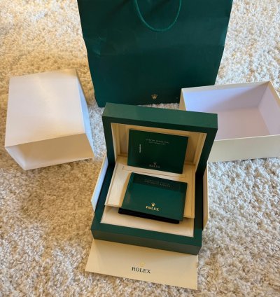 Rolex Sky-dweller 2022 Slightly Worn like New
