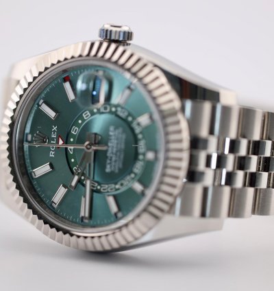 Rolex Sky-dweller 2023 Skydweller Stainless Steel Green Jubilee 336934