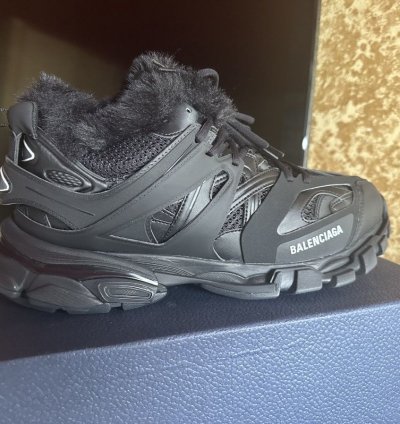 Balenciaga Track Sneaker Faux-fur Balck 45