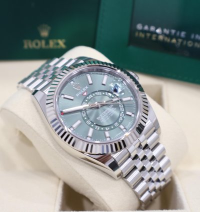 Rolex Sky-dweller 2024 Sky-dweller Jubilee Mint Green Dial Unworn