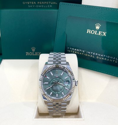 Rolex Sky-dweller 2024 Sky-dweller Jubilee Mint Green Dial Unworn