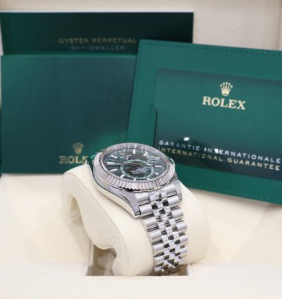 Rolex Sky-dweller 2024 Sky-dweller Jubilee Mint Green Dial Unworn
