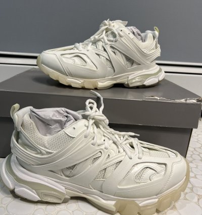 Balenciaga Track Trainer Glow In The Dark Size 9 Us