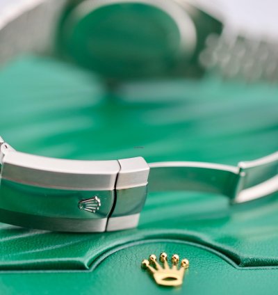 Rolex Sky-dweller 2024 Skydweller Stainless Steel Jubilee Bracelet Green Dial 336934