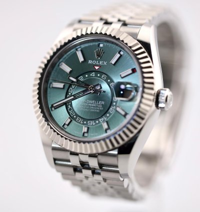 Rolex Sky-dweller 2024 Skydweller Stainless Steel Jubilee Bracelet Green Dial 336934