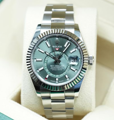 Rolex Sky-dweller 2024 Steel Sky-dweller Green Dial Unworn Box And Papers 336934