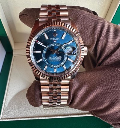 Rolex Sky-dweller 2024 Unworn Box And Papers Jubilee Bracelet Rose Gold