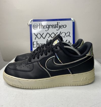 Air Force 1 Low 07 Lv8 Black Iridescent Outline