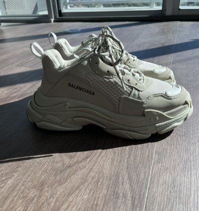 Balenciaga Triple Beige Immaculate