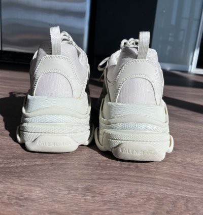 Balenciaga Triple Beige Immaculate