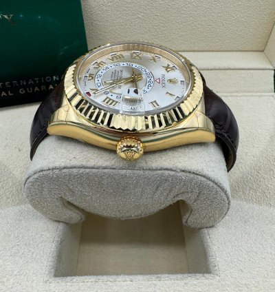 Rolex Sky-dweller 326138