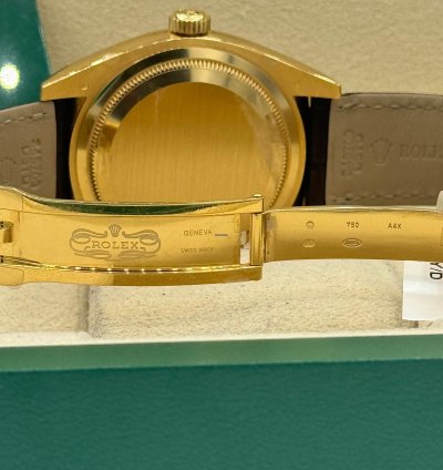 Rolex Sky-dweller 326138