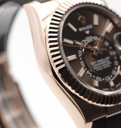 Rolex Sky-dweller 326235