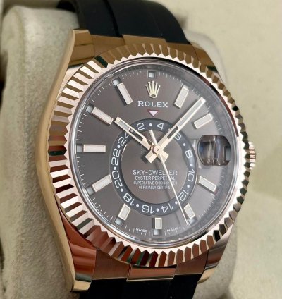 Rolex Sky-dweller 326235 Rose Gold Chocolate Dial Oysterflex Unworn 2023