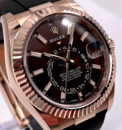 Rolex Sky-dweller 326235 Rose Gold Chocolate Dial Oysterflex Unworn 2023
