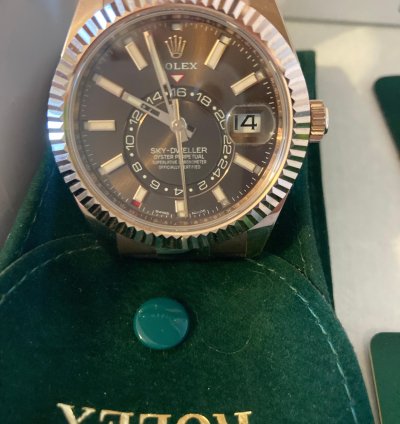 Rolex Sky-dweller 326235-0002