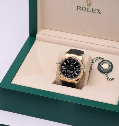 Rolex Sky-dweller 326238