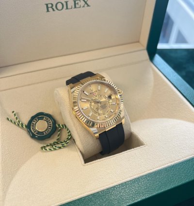 Rolex Sky-dweller 326238