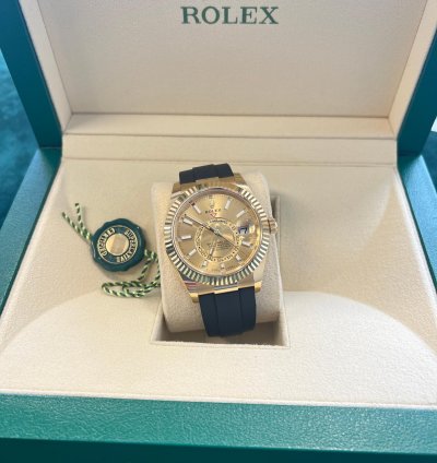 Rolex Sky-dweller 326238