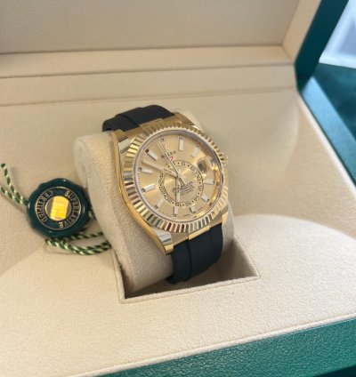 Rolex Sky-dweller 326238