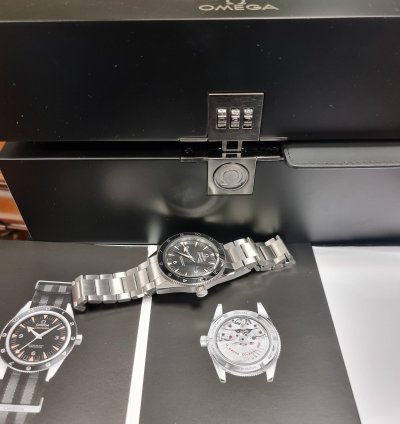 Omega Seamaster 300 Limited Edition Spectre Full Set James Bond