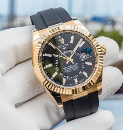 Rolex Sky-dweller 326238 Black Dial