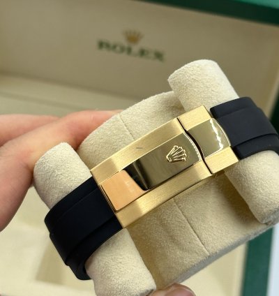Rolex Sky-dweller 326238 White Dial Yellow Gold Oysterflex