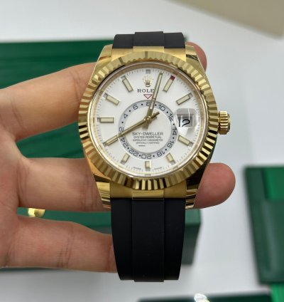 Rolex Sky-dweller 326238 White Dial Yellow Gold Oysterflex