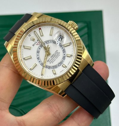 Rolex Sky-dweller 326238 White Dial Yellow Gold Oysterflex