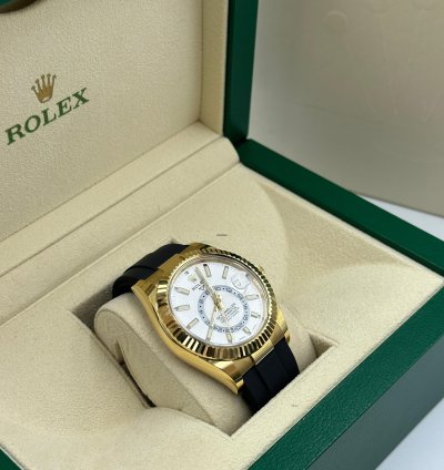 Rolex Sky-dweller 326238 White Dial Yellow Gold Oysterflex