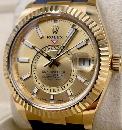 Rolex Sky-dweller 326238 Yellow Gold Champagne Dial Oysterflex Unworn 2023