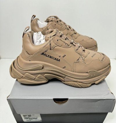 New Balenciaga Men Size 40 Triple Allover Logo Sneaker