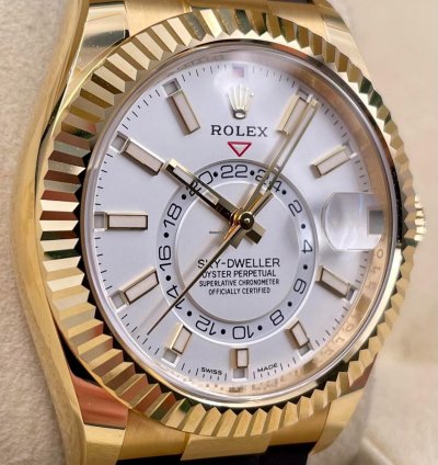 Rolex Sky-dweller 326238 Yellow Gold White Dial Oysterflex Unworn 2023