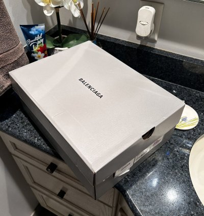 New Balenciaga Runner Red Red Size 42 9us